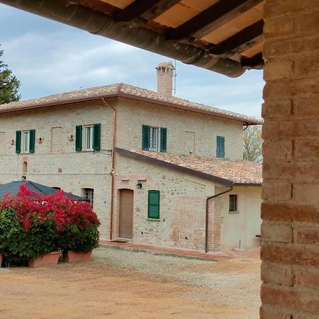 הוילה Giano dellʼUmbria Agriturismo Rustichino מראה חיצוני תמונה