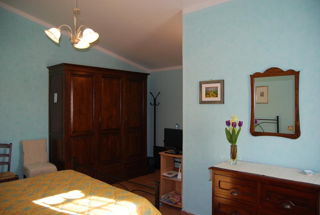 הוילה Giano dellʼUmbria Agriturismo Rustichino מראה חיצוני תמונה