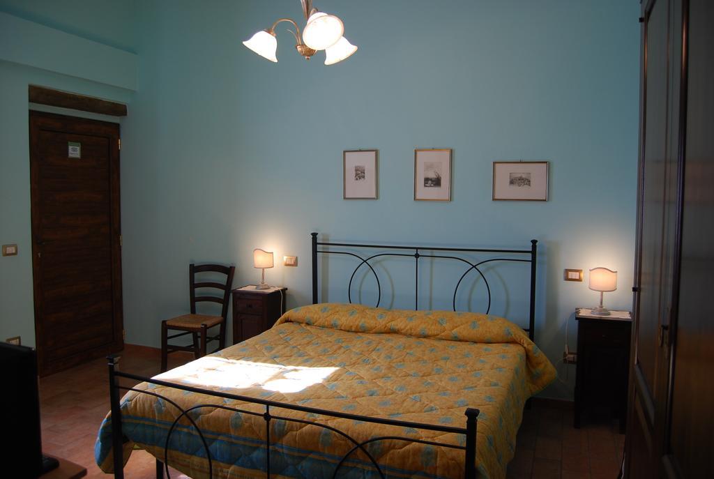 הוילה Giano dellʼUmbria Agriturismo Rustichino מראה חיצוני תמונה