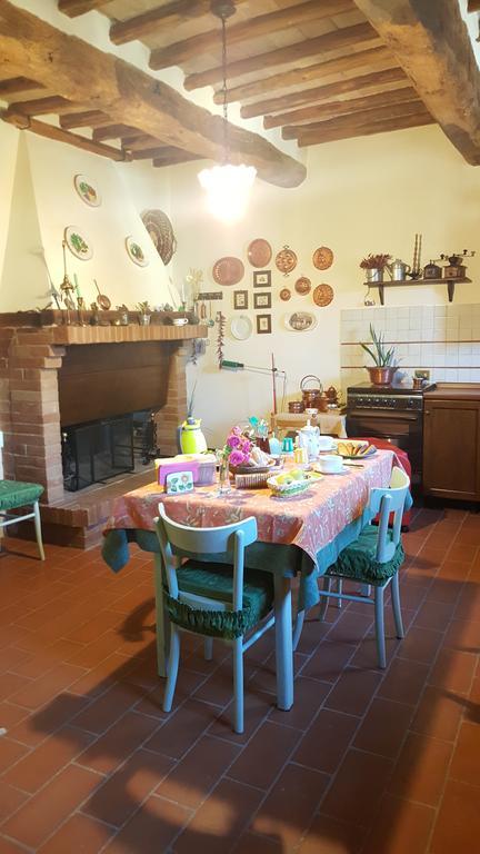 הוילה Giano dellʼUmbria Agriturismo Rustichino מראה חיצוני תמונה